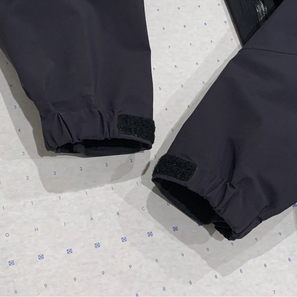Vintage Arc’Teryx Goretex Theta AR Jacket - Picture 11 of 14